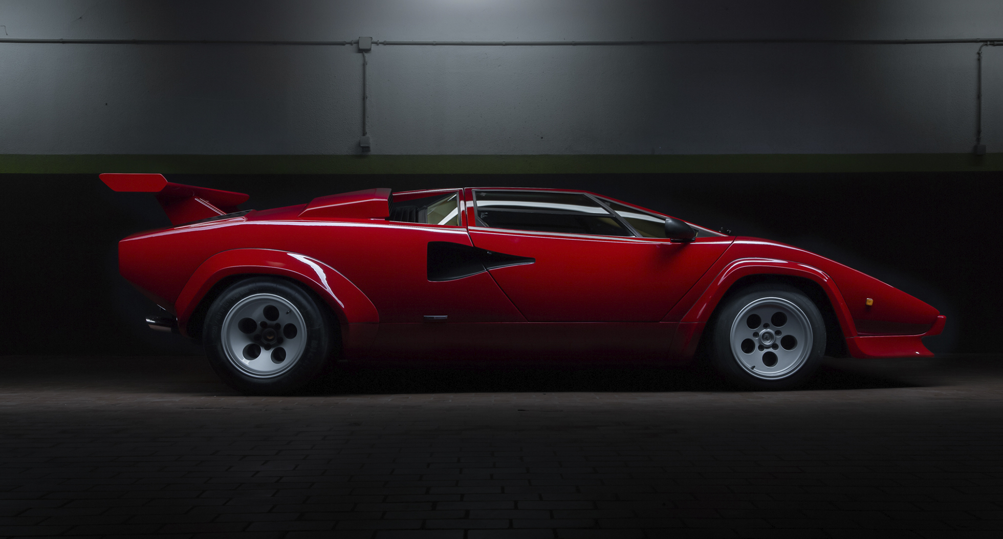 lamborghini countach