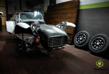 Lotus Seven - Station - Quick Road