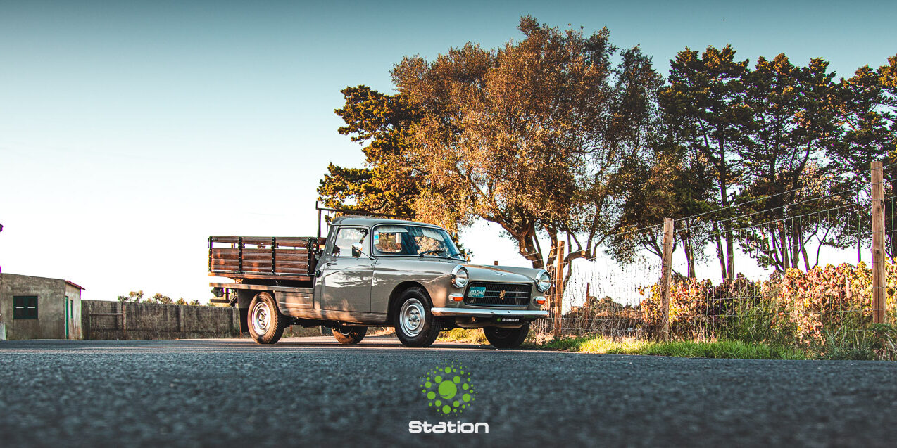 Station001-200921-2 Peugeot 404 Pick up - Station - Quick Road