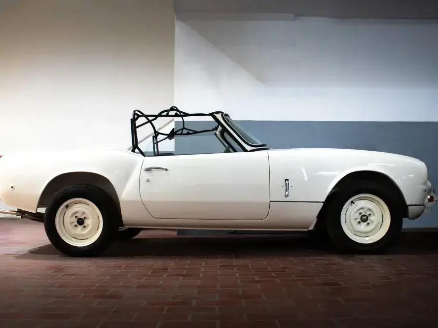 Triumph Spitfire - Station - Quick Road