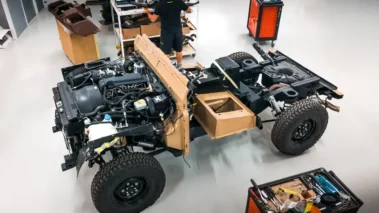 Land Rover Defender - Quick Road