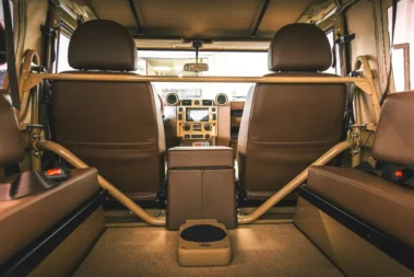 Land Rover Defender - Quick Road